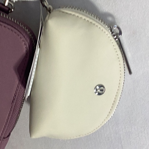 Lululemon Dual Pouch Wristlet - Picture 5 of 11